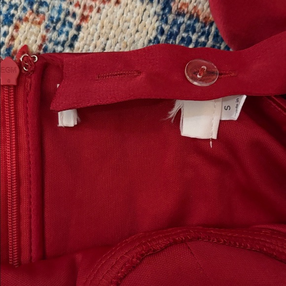 ASTR The Label Pleated Bustier Midi Dress in Red SZ S NWOT - Picture 5 of 6